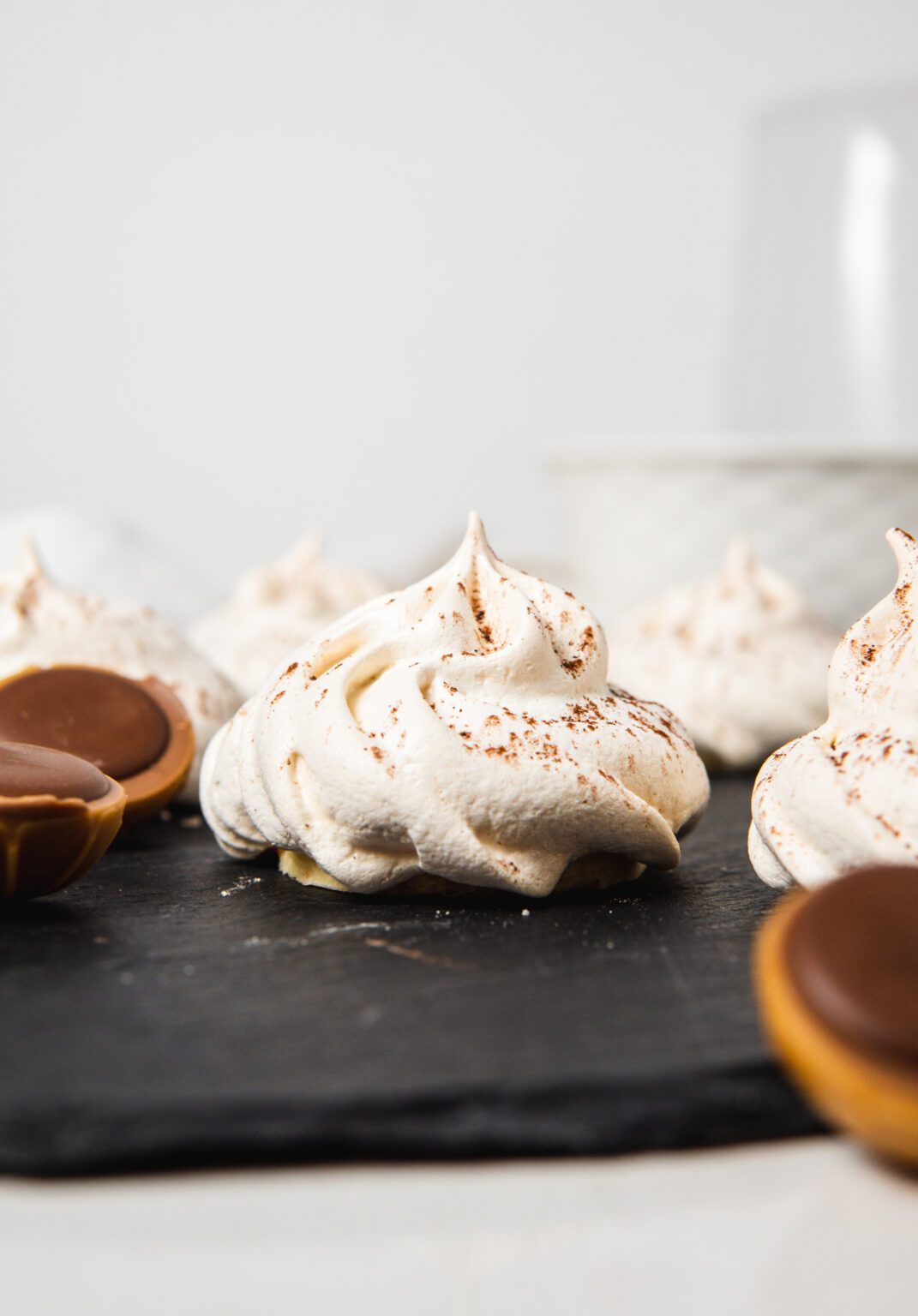 Toffee Meringue Cookies {with Toffifee!}