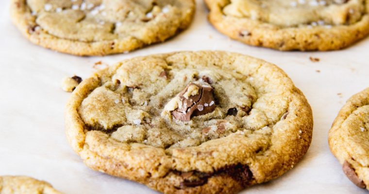 {Ridiculously Simple & Stress-free} The BEST Chocolate Chip Cookies!