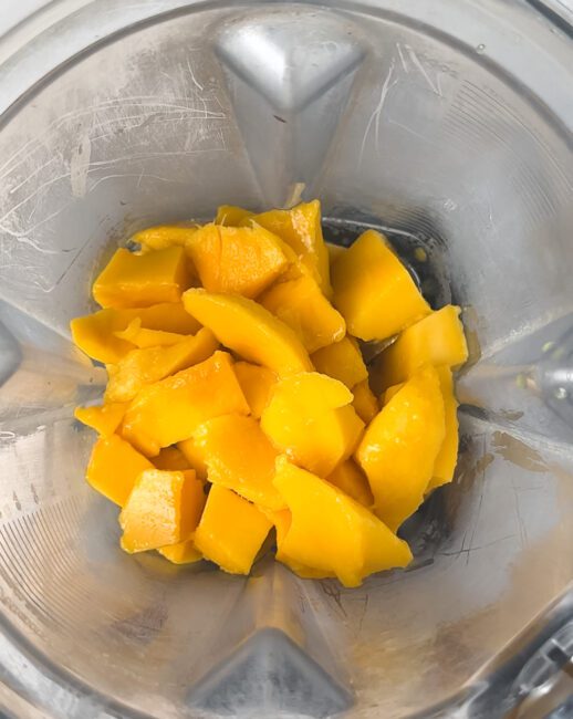 mangos in a blender