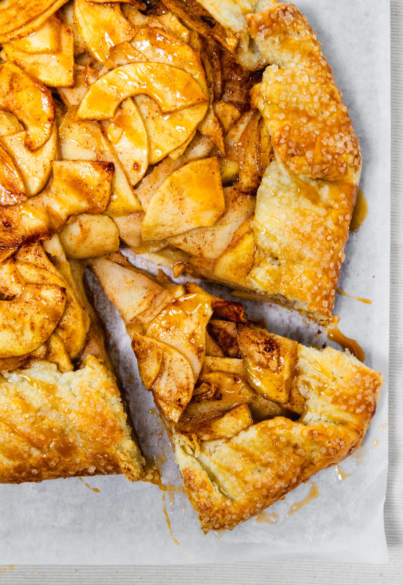 Simple Caramel Apple Galette {Rustic & Delicious}