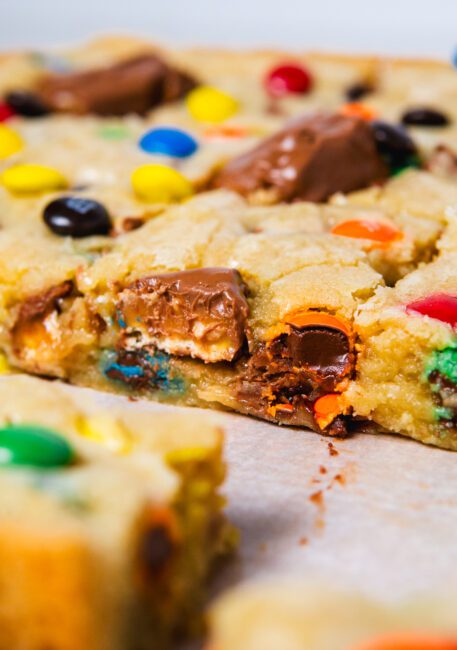 close up of Leftover Candy Bar Blondies cut