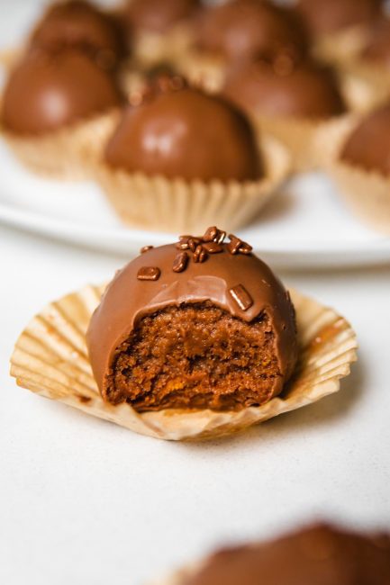 No-Bake Cheesecake Bites